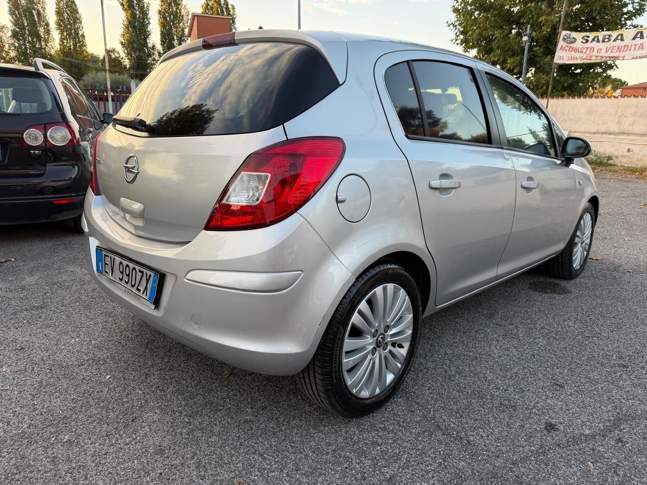 Opel Corsa 1.2 85CV 3 porte GPL-TECH b-color