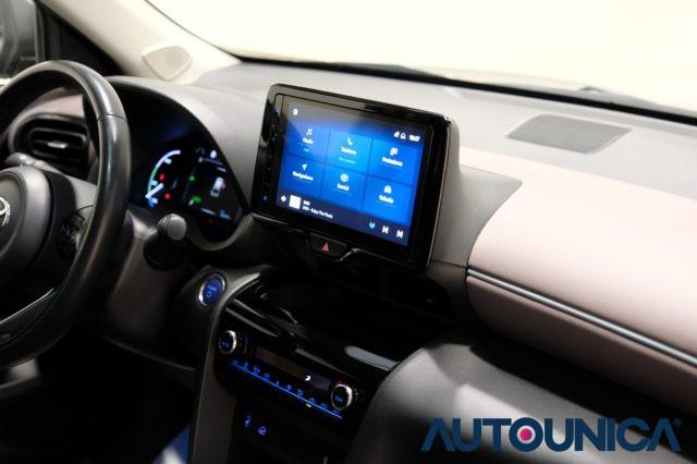 TOYOTA Yaris Cross 1.5 HYBRID E-CVT AWD-I 4x4 LOUNGE TETTO PANORAMA