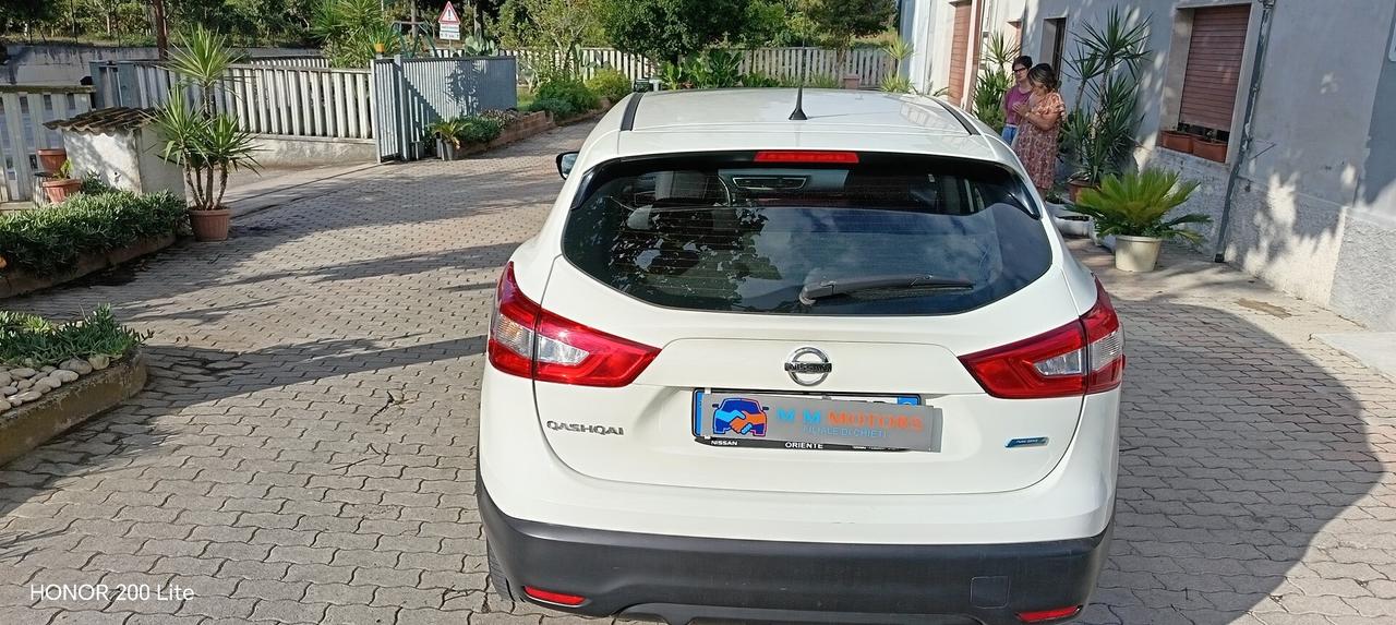 Nissan Qashqai 1.5 dci Tekna 110cv E6