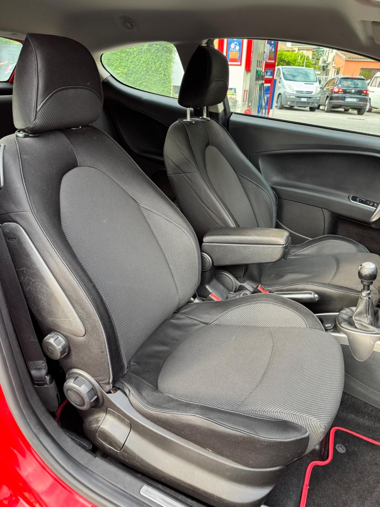 Alfa Romeo MiTo 1.4 T 155 CV Distinctive Sport Pack
