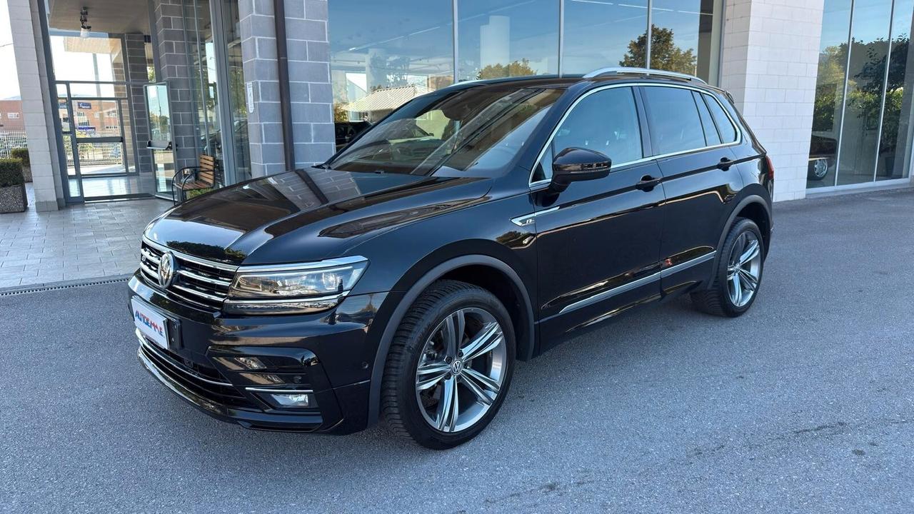 Volkswagen Tiguan 2.0 TDI SCR DSG 4MOTION R-LINE