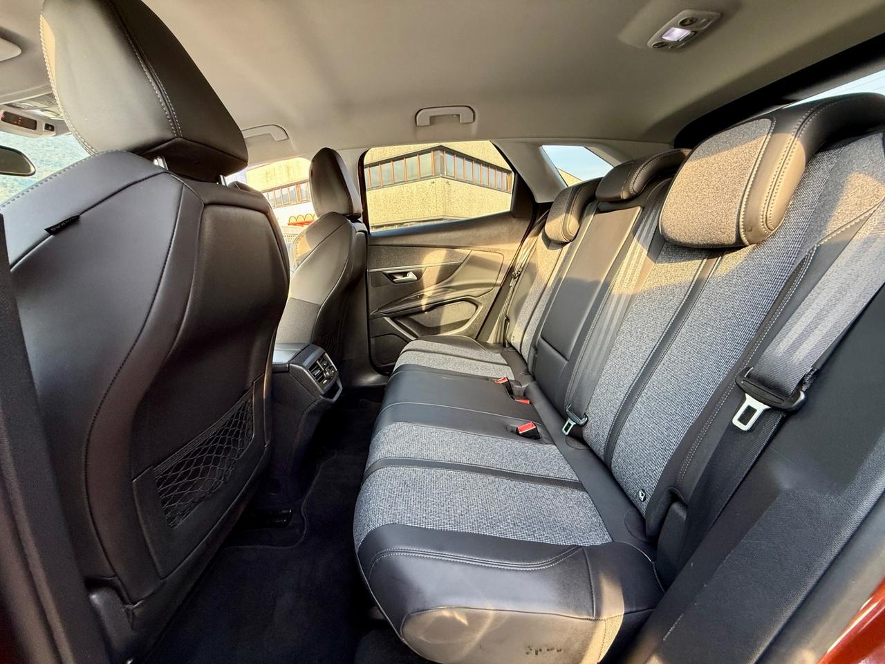 Peugeot 3008 BlueHDi 120 S&S EAT6 Allure PERFETTA