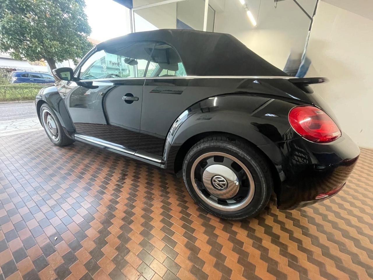 Volkswagen Maggiolino Cabrio 1.6 TDI Design