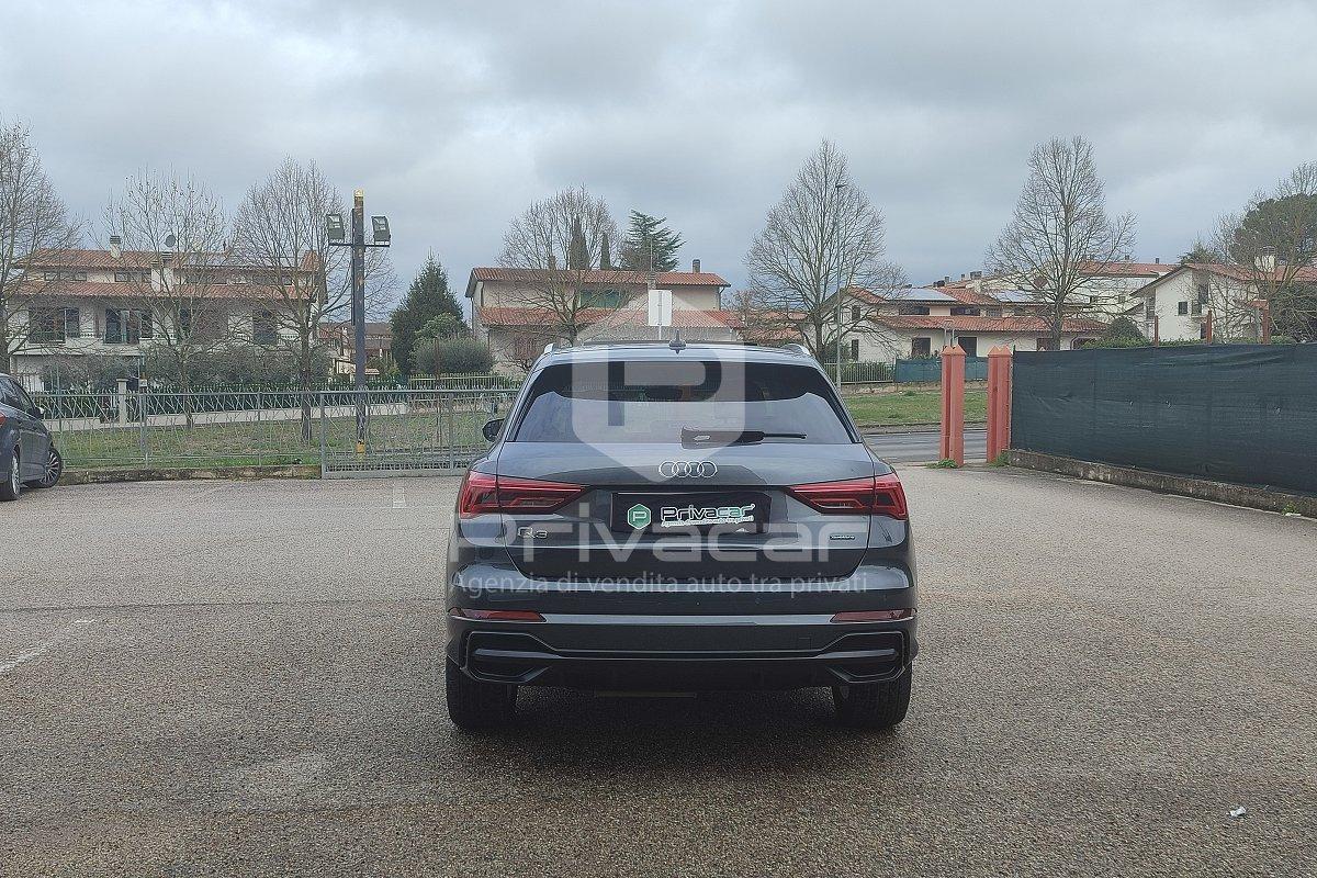 AUDI Q3 40 TDI quattro S tronic S line edition