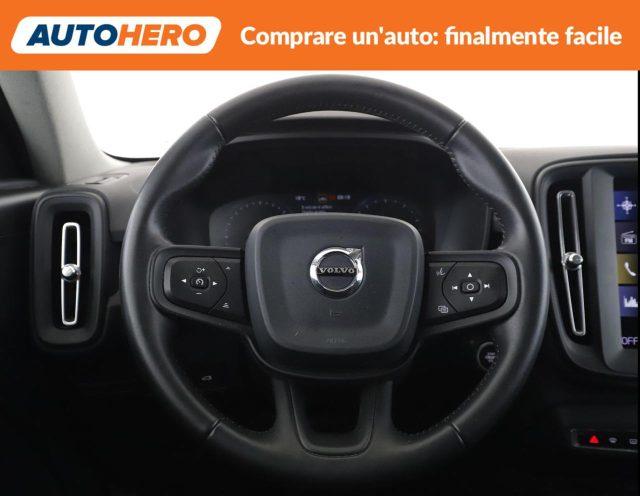 VOLVO XC40 T3