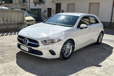 MERCEDES A 180 d Automatic Business