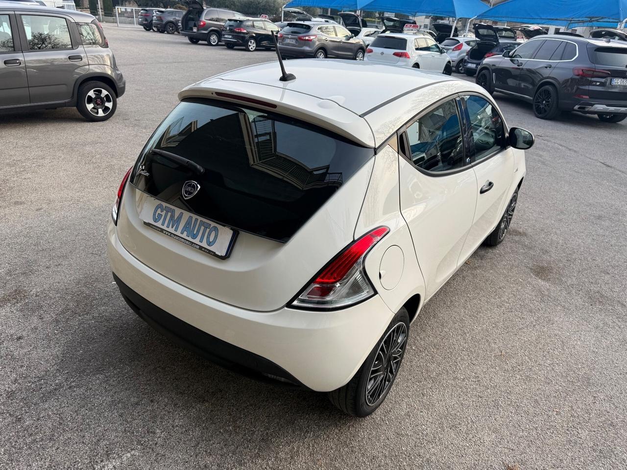 Lancia Ypsilon 1.2 69 CV 5 porte GPL Ecochic Elefa