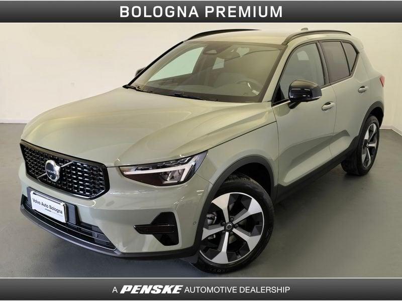Volvo XC40 B3 automatico Plus Dark
