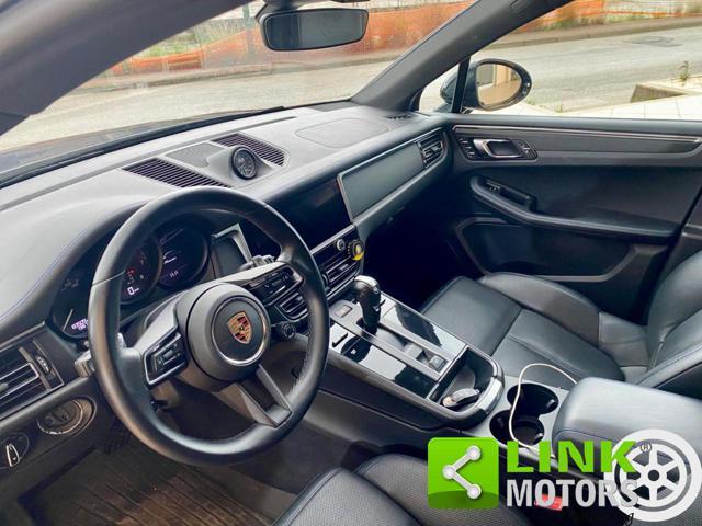 PORSCHE Macan 2.0