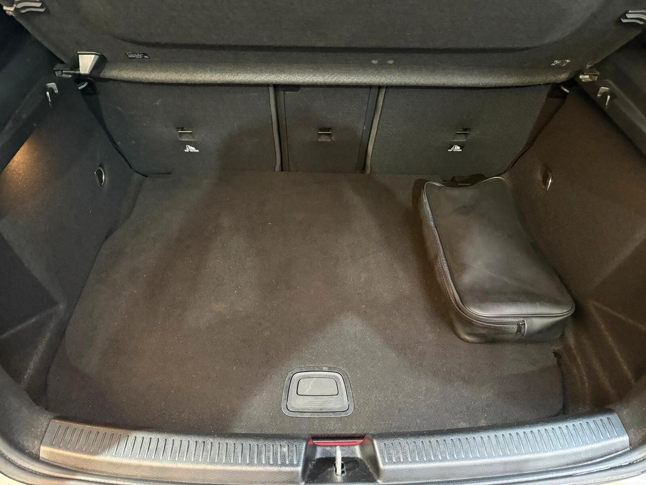 Mercedes-benz A 180 d Premium AMG