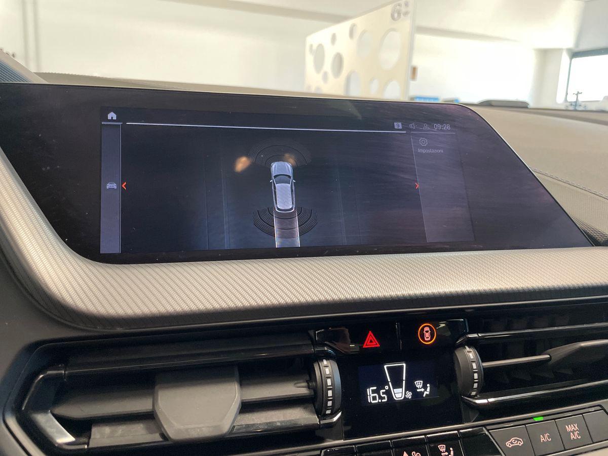 BMW Serie 1 F40 - 116d Msport auto