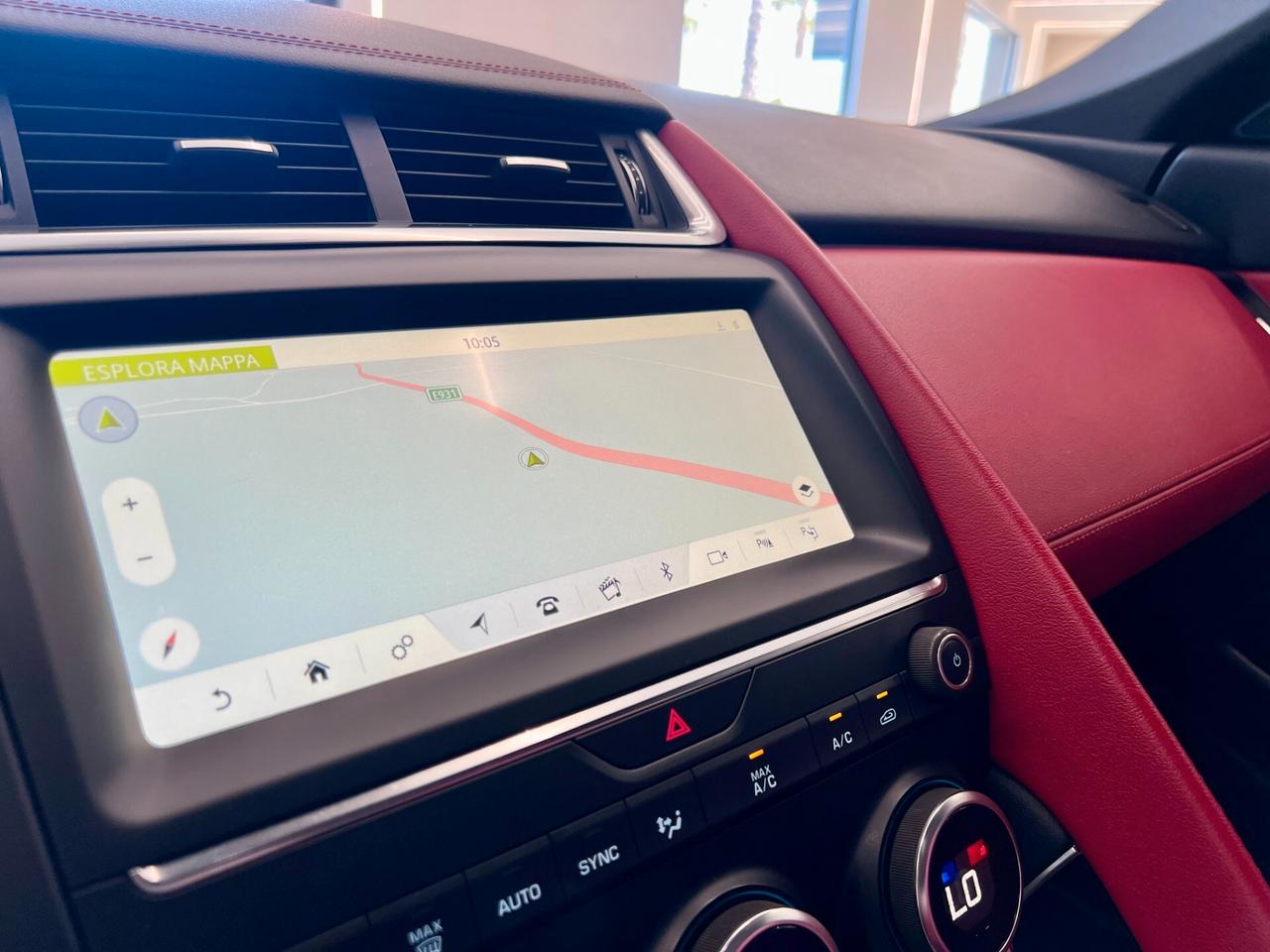 Jaguar E-Pace 2.0D 240 CV AWD aut. R-Dynamic HSE
