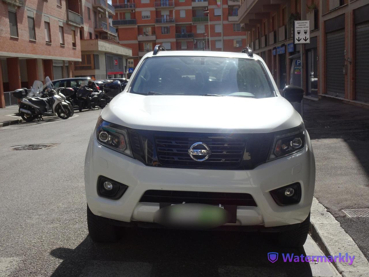 Nissan Navara 2.3 dCi 190 CV 4WD Double Cab N-Guard