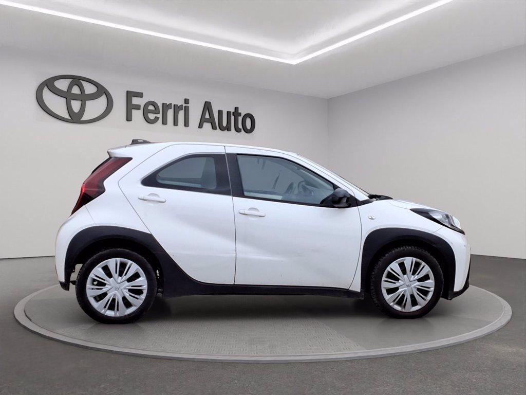 TOYOTA Aygo x 1.0 active 72cv s-cvt del 2023