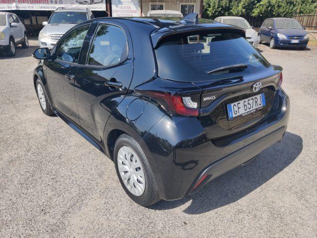 TOYOTA Yaris 1.5 Hybrid 5 porte Business KM 44.000 TAGLIANDATA