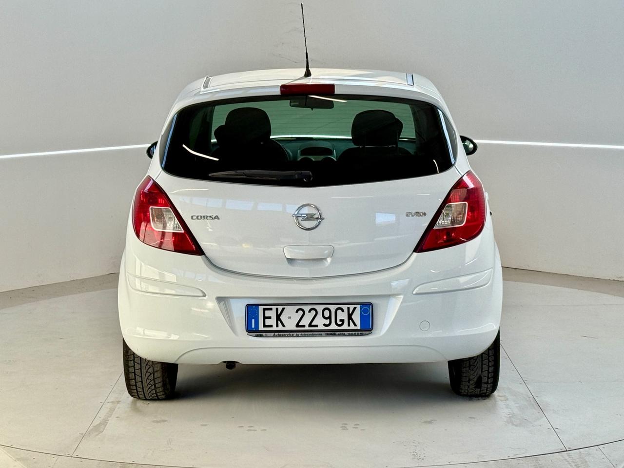 Opel Corsa 1.2 BENZ/GPL 2011