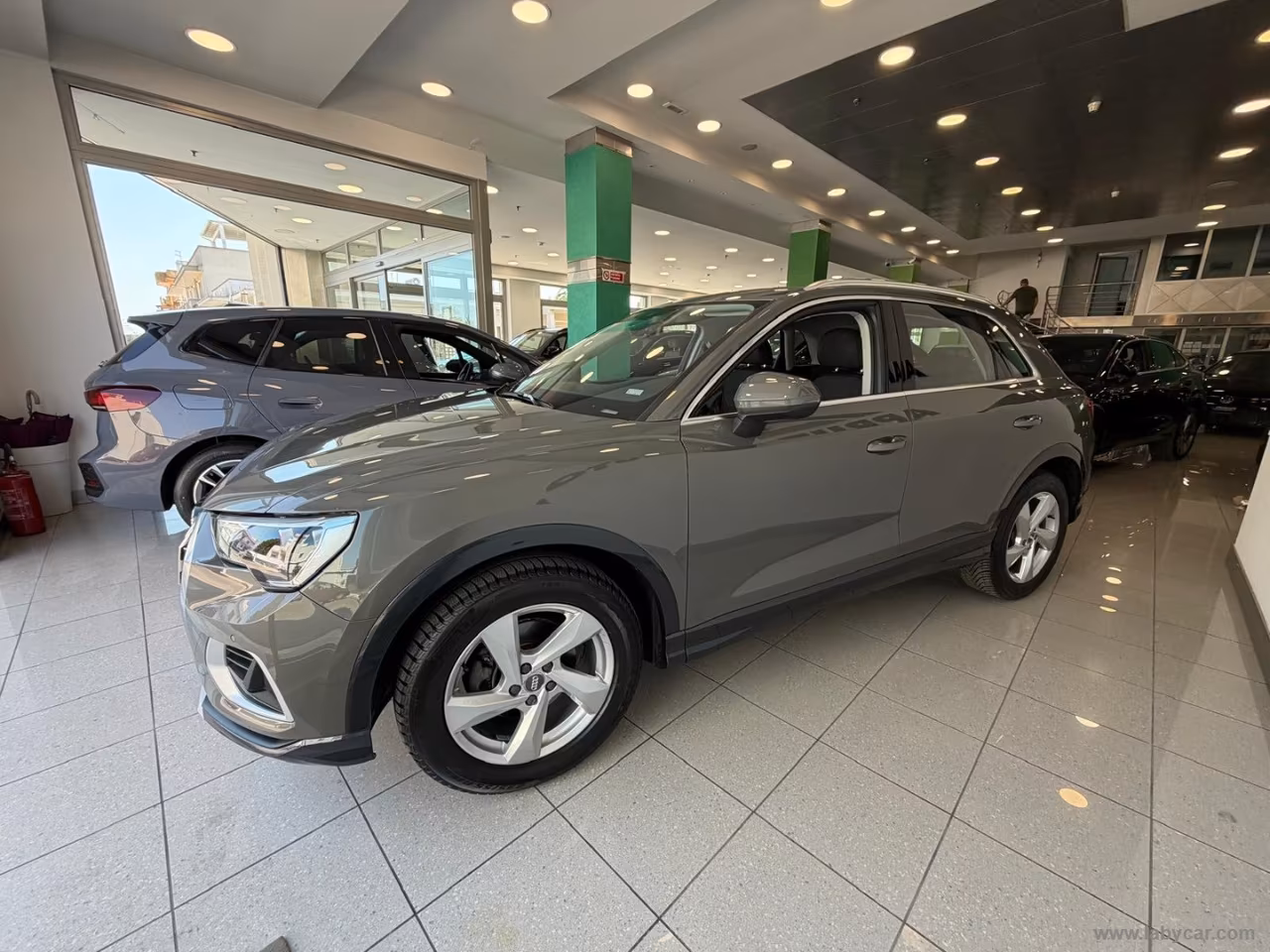 AUDI Q3 35 TDI S tronic Business Advanced