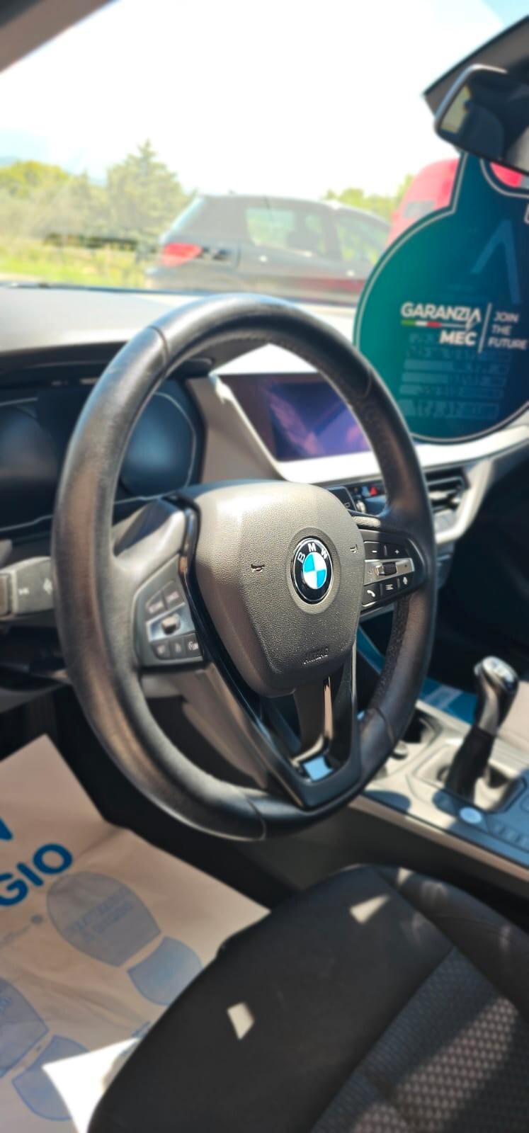 Bmw 116 116d 5p. Advantage