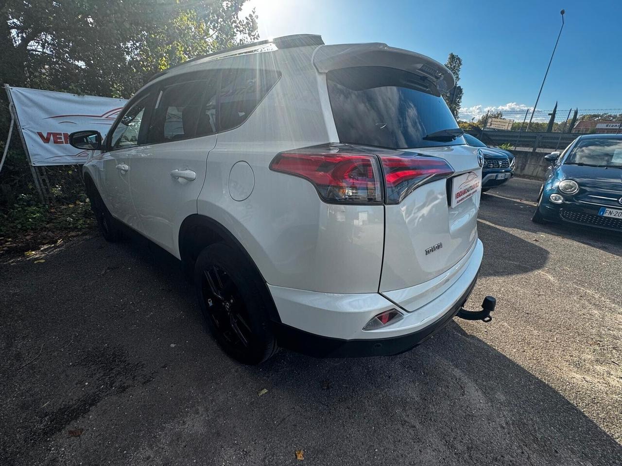 Toyota RAV 4 2.5 Hybrid 2WD Lounge