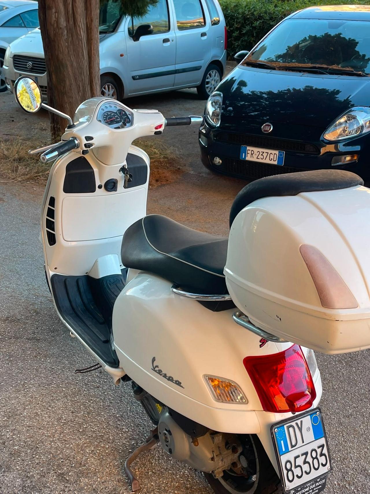 Piaggio Vespa 300 GTS