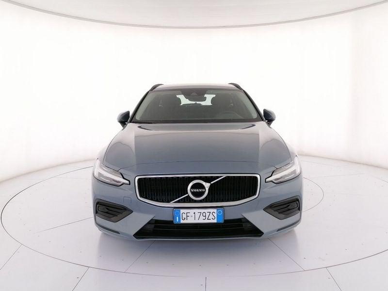 Volvo V60 2.0 b3 Momentum Business Pro auto 8m my21