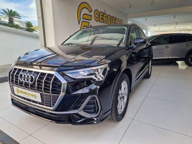 AUDI Q3 45 TFSI e S tronic Identity Black Sline da ?499,00