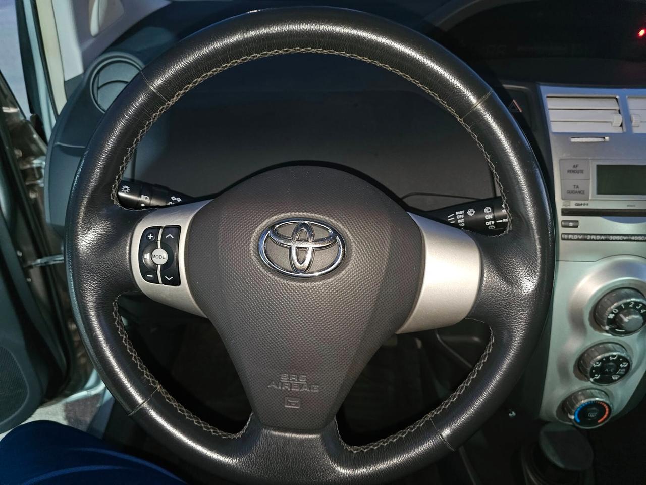 Toyota Yaris 1.4 D-4D 5 porte Sol