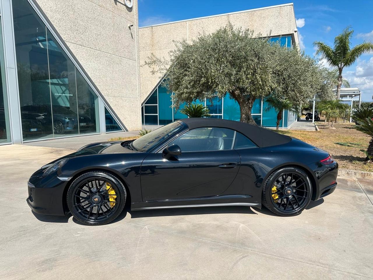 Porsche 911 3.0 Carrera GTS Cabriolet auto