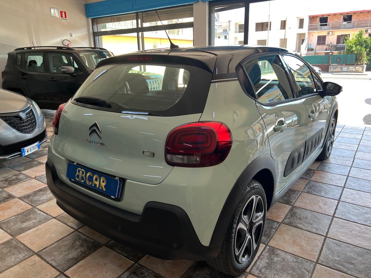 Citroen C3 PureTech 82 GPL Shine