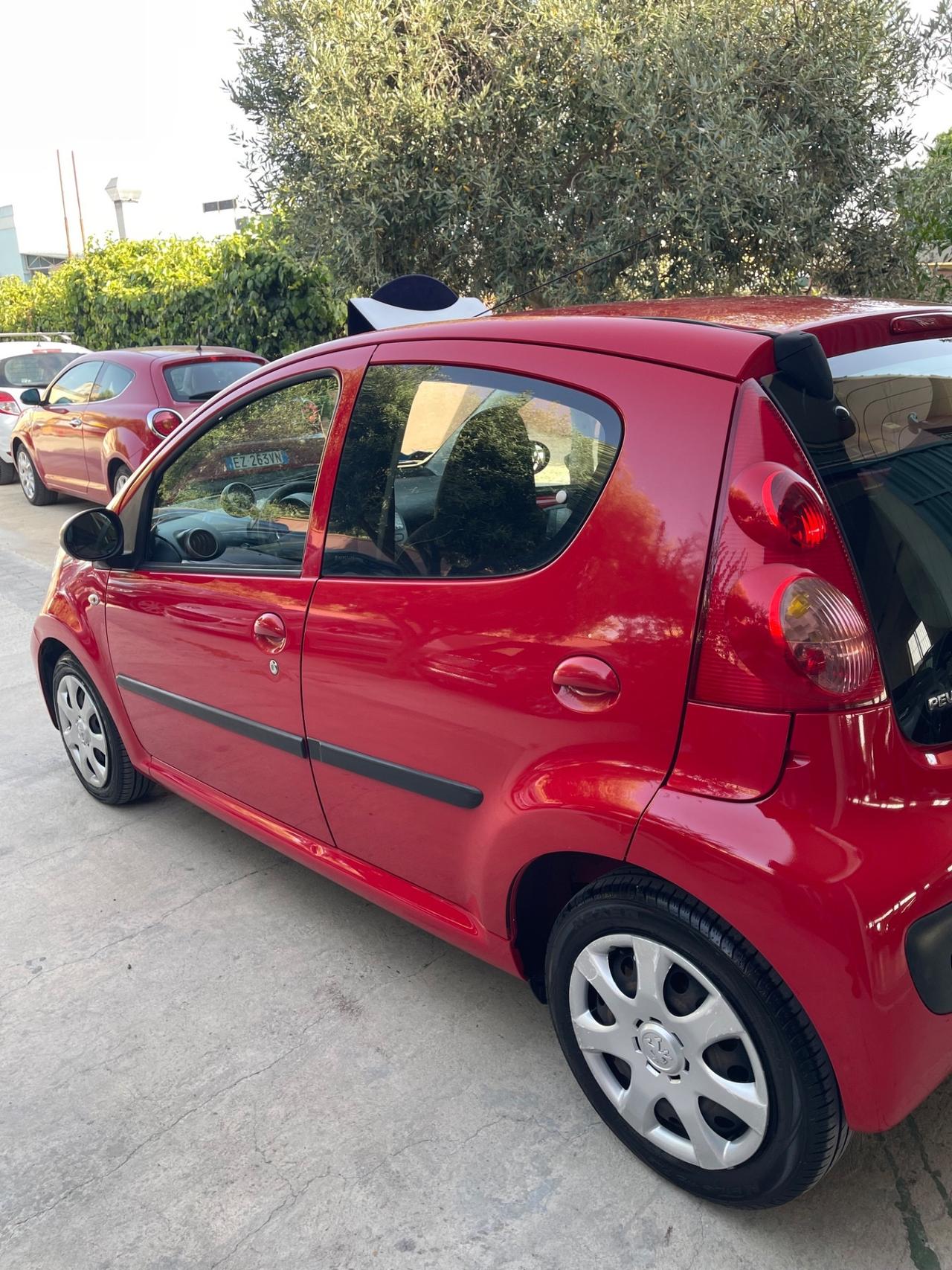 Peugeot 107 1.0 68CV 5p. Sweet Years