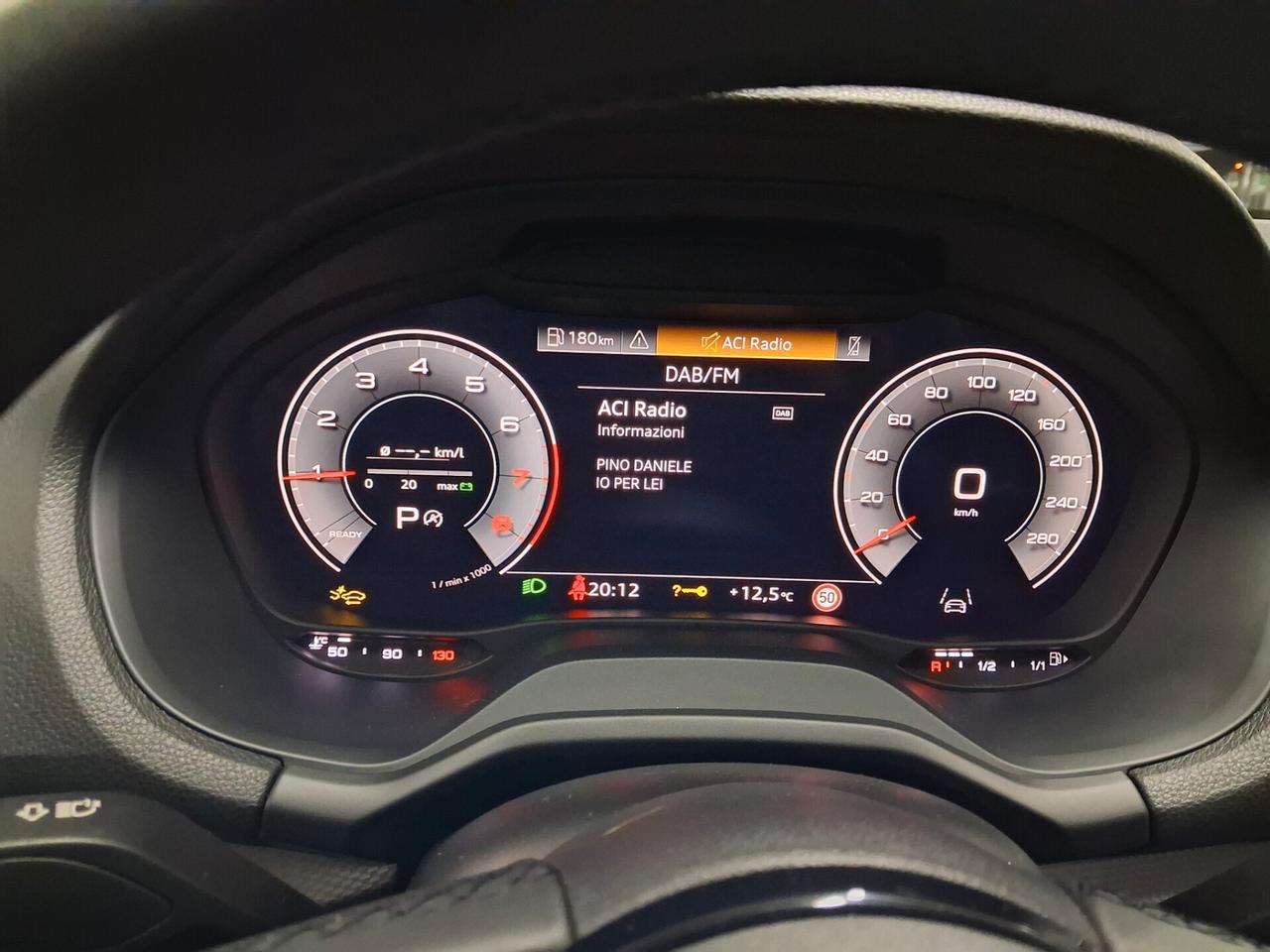 Audi Q2 30 TFSI Business Advanced