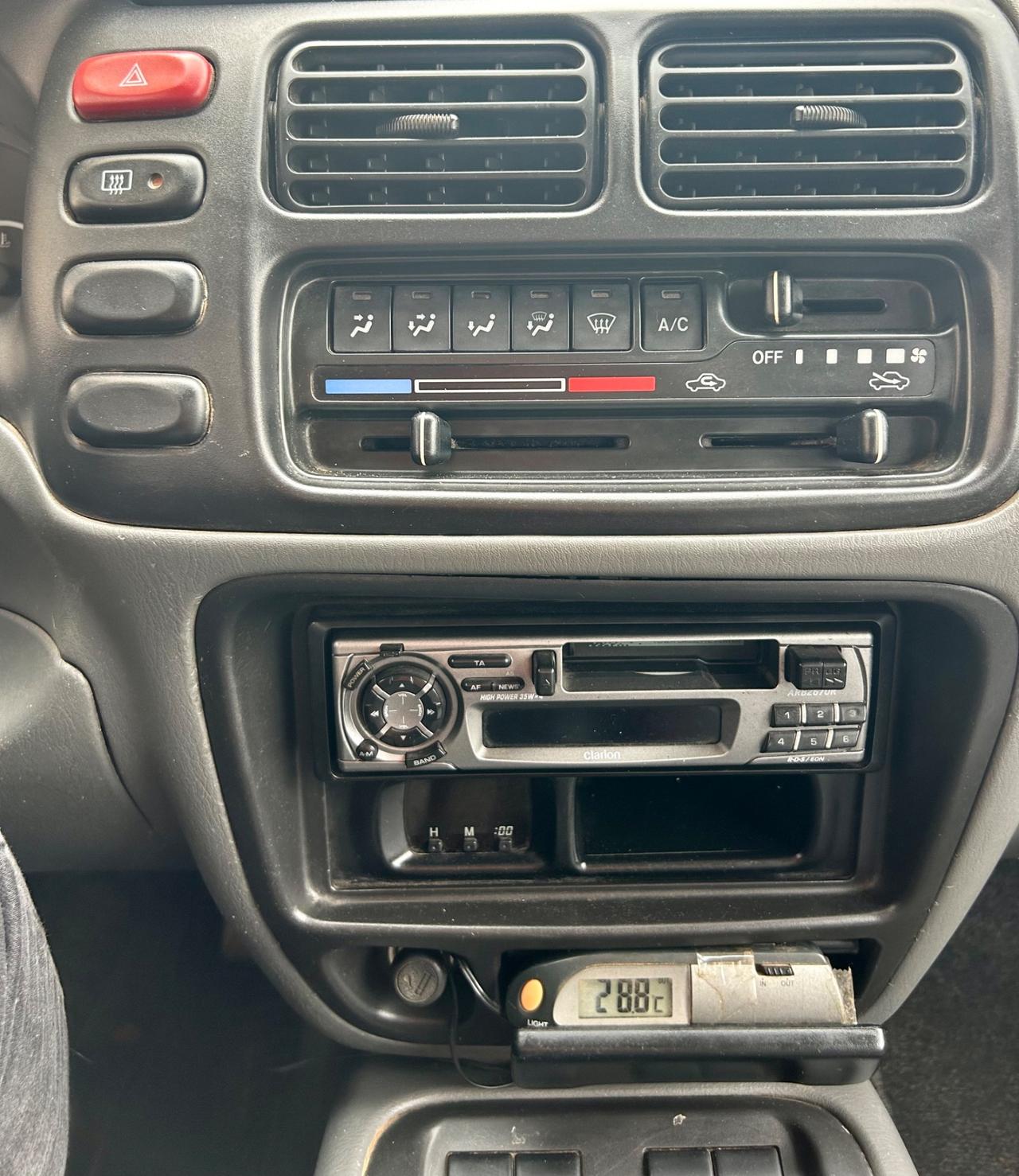 Suzuki Grand Vitara 1.6i cat 3 porte Neopatentati