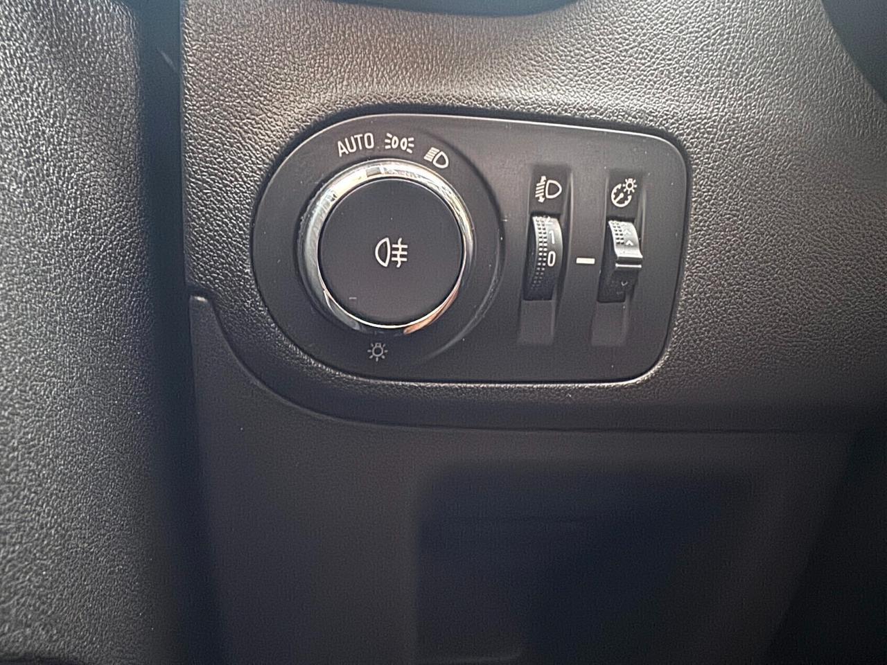 Opel Crossland X 1.6 UNICO PROPRIETARIO