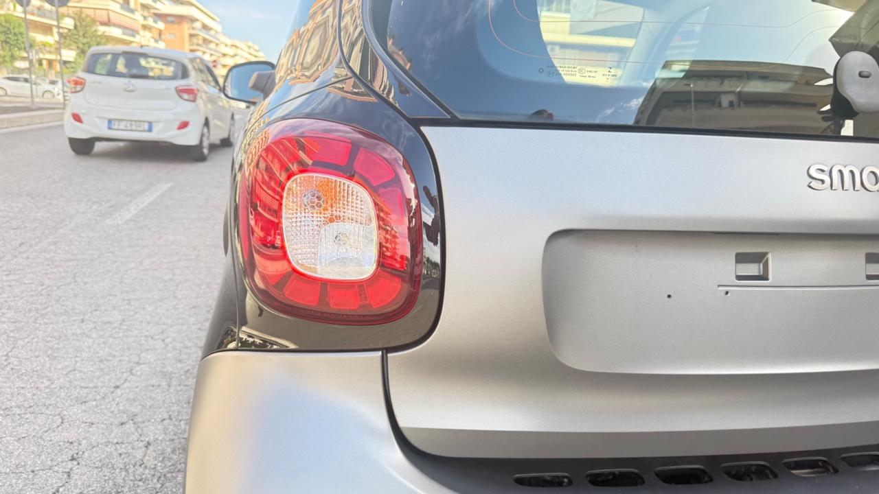 Smart ForTwo 90 0.9 Turbo Passion LED PDC BLUETOOTH NAVI PELLE SEDILI RISCALDATI