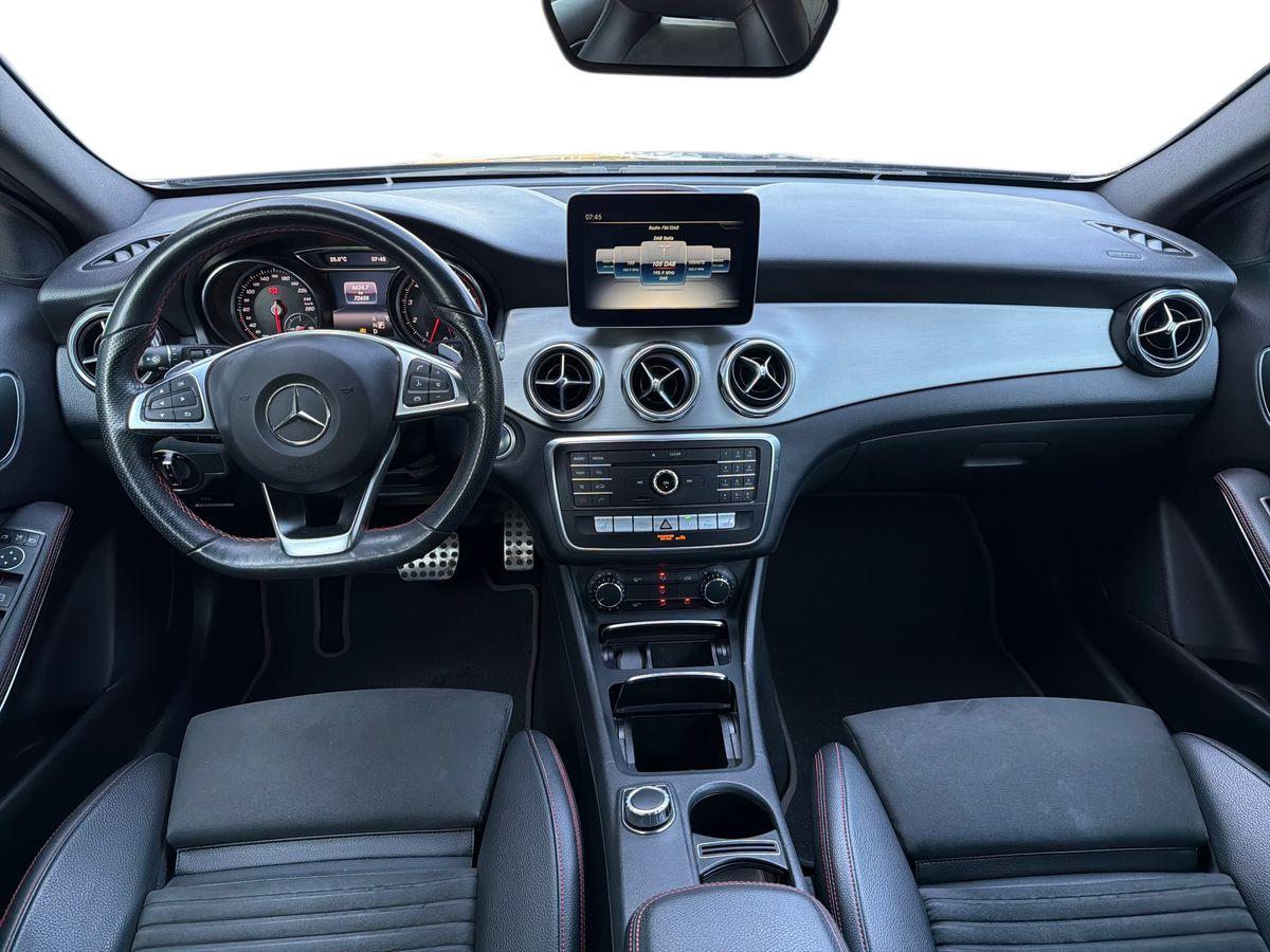 Mercedes-Benz GLA 180 Premium auto