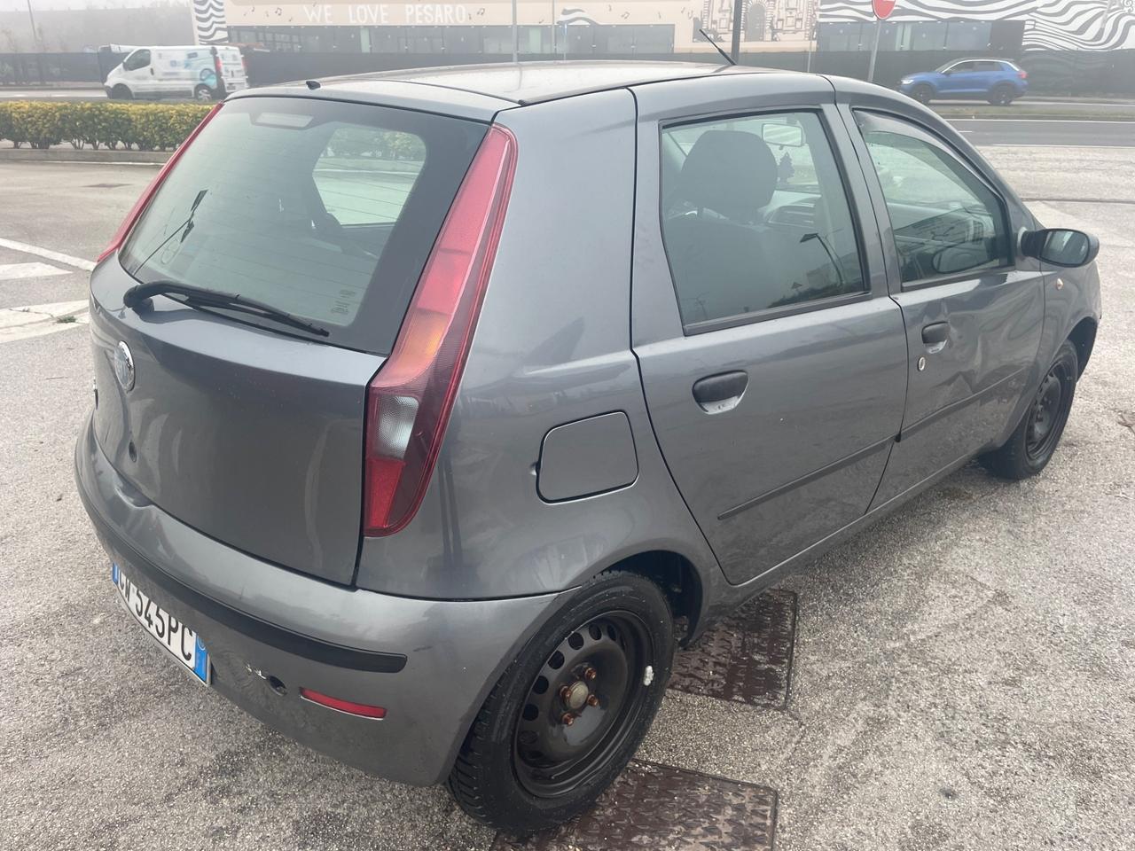 FIAT PUNTO 1.2 BENZINA NEOPATENTATI 190.000 KM 2005