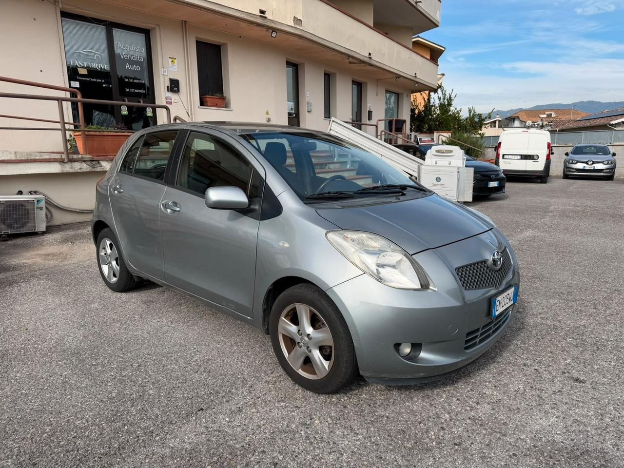 Toyota Yaris 1.3 3 porte Sol