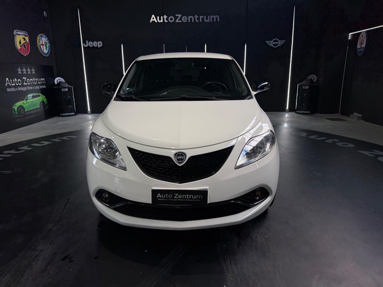 Lancia Ypsilon 1.0 FireFly 5 porte S&S Hybrid Ecochic Gold