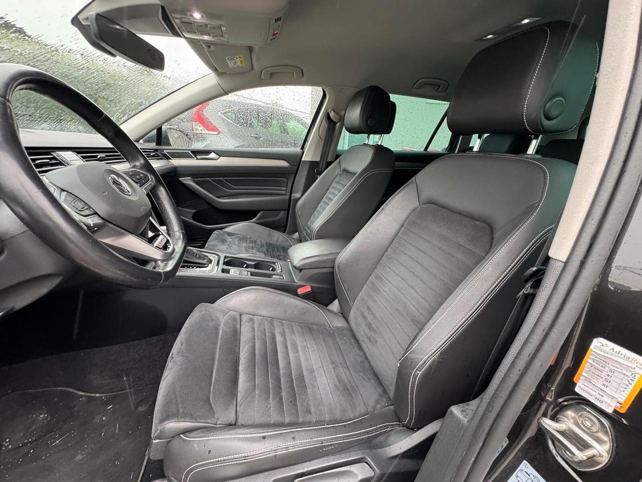 Volkswagen Passat Variant 2.0 TDI SCR 190 CV 4MOTION DSG Executive BMT