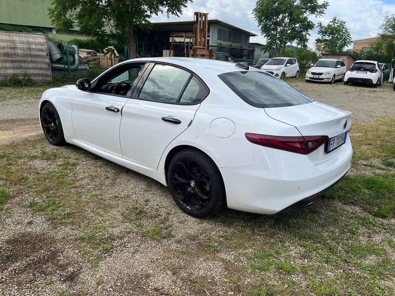 Alfa Romeo Giulia 2.2 Turbodiesel 150 CV AT8 Business