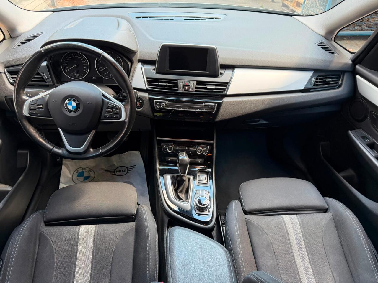 Bmw 2er Active Tourer 218d Advantage