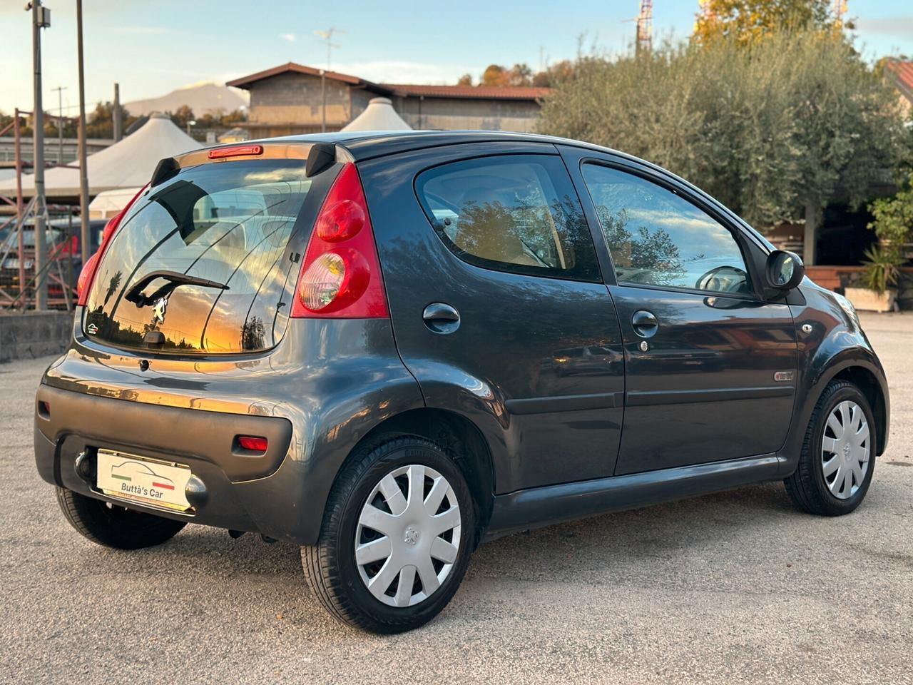 Peugeot 107 1.0 68CV 5p. Sweet Years NEOPATENTATI