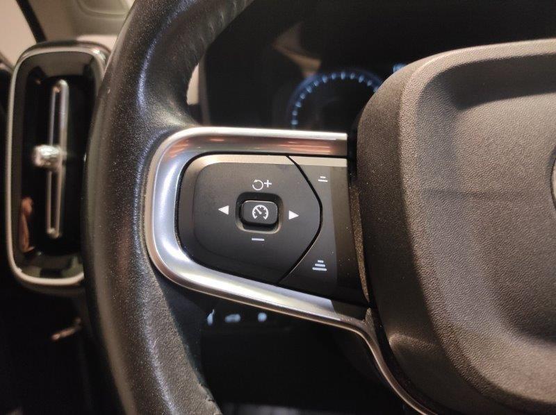 VOLVO XC40 (2017-->) - XC40 T5 Recharge Plug-in Hybrid Inscription Expression