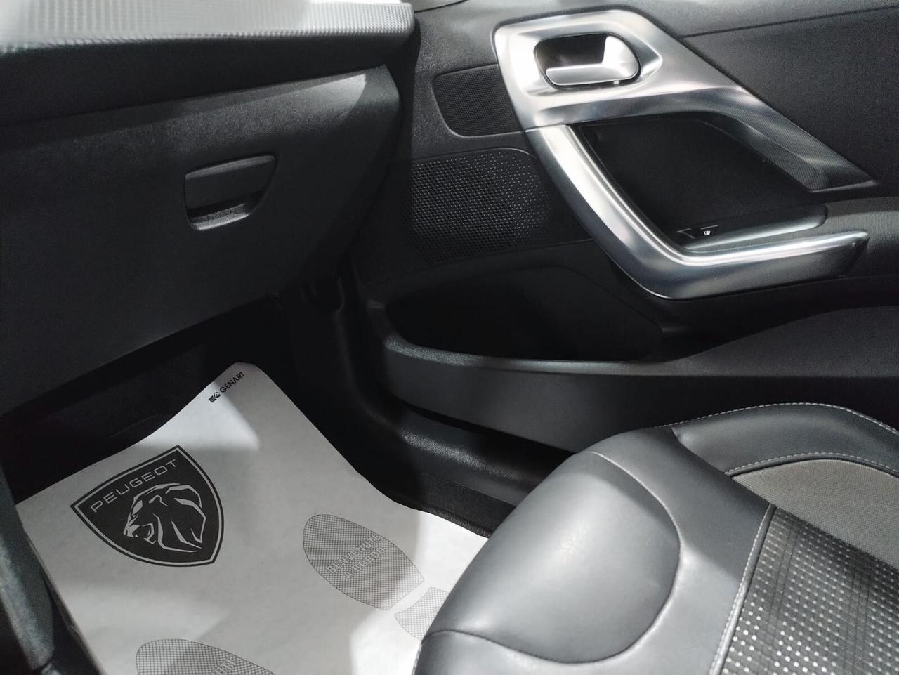 Peugeot 2008 BlueHDi 100 Active
