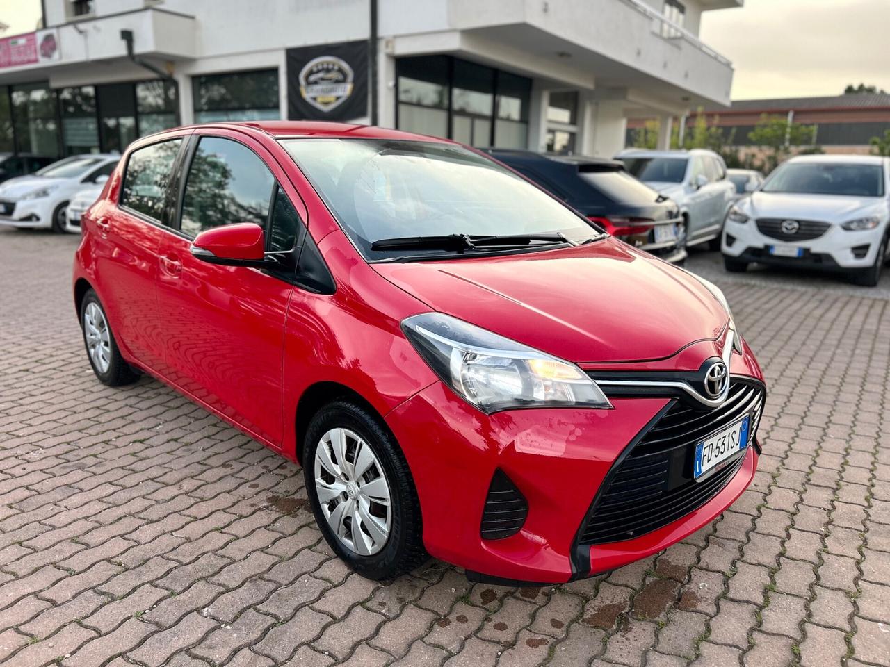 Toyota Yaris 1.0 5 porte Lounge