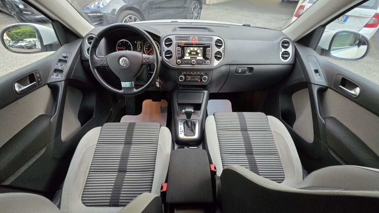Volkswagen Tiguan 2.0 TDI DPF 4MOTION DSG Sport &