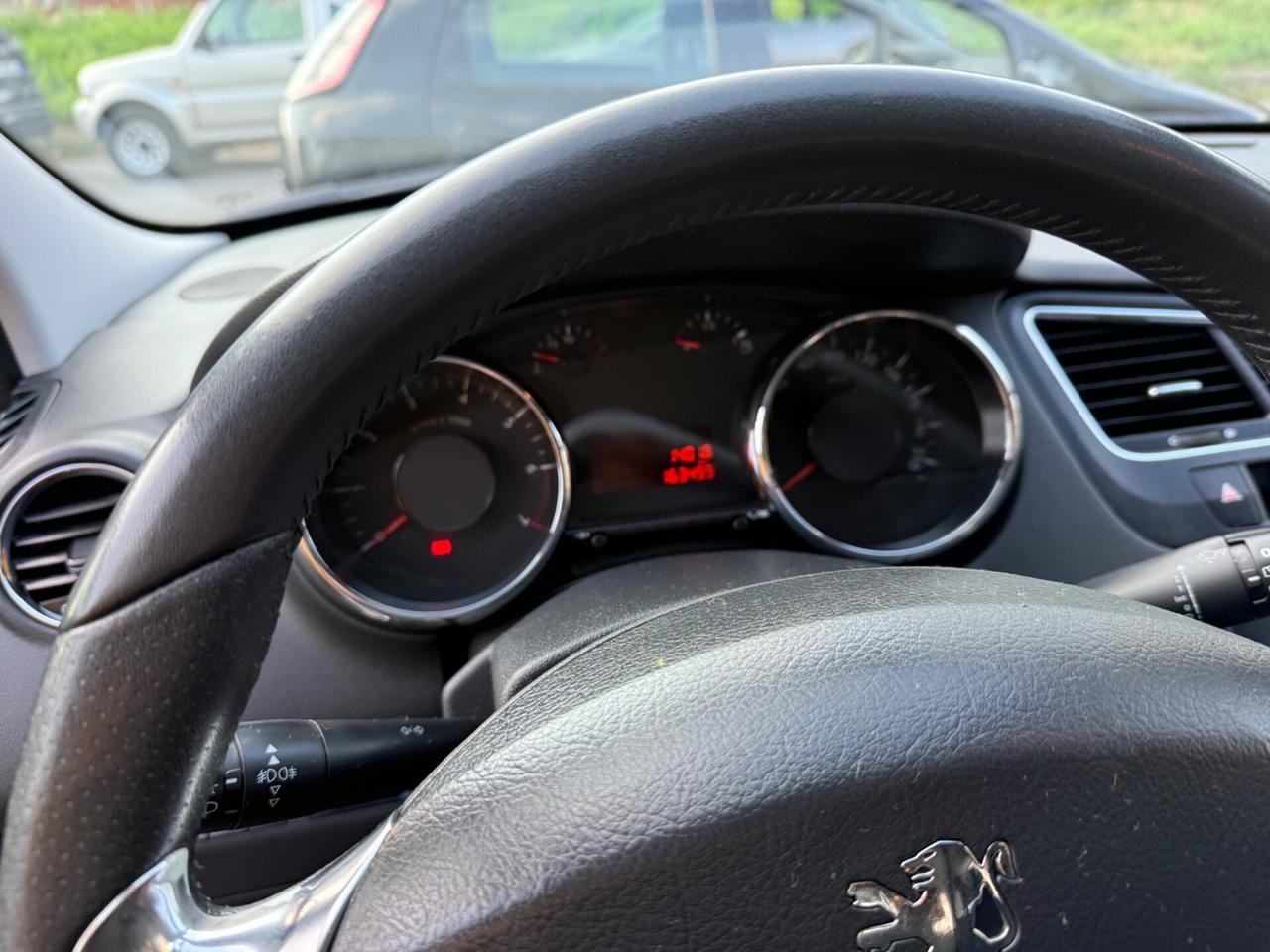 Peugeot 5008 1.6 VTi 120CV Active