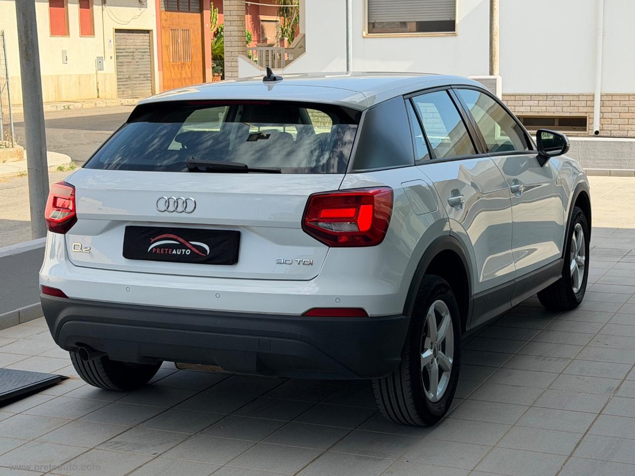AUDI Q2 30 TDI Business