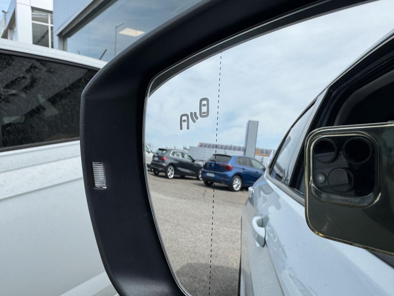 Volkswagen T-Cross 1.0 tsi Sport 110cv / R-Line / No vincoli