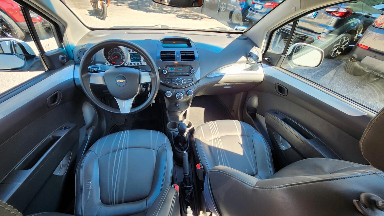 Chevrolet Spark 1.0 LT